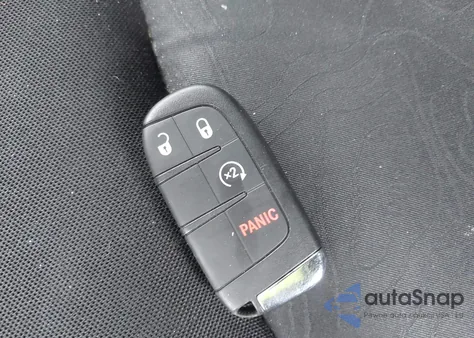 2015 Jeep Renegade Trailhawk из США, поврежденный, VIN ZACCJBCT4FPC40814